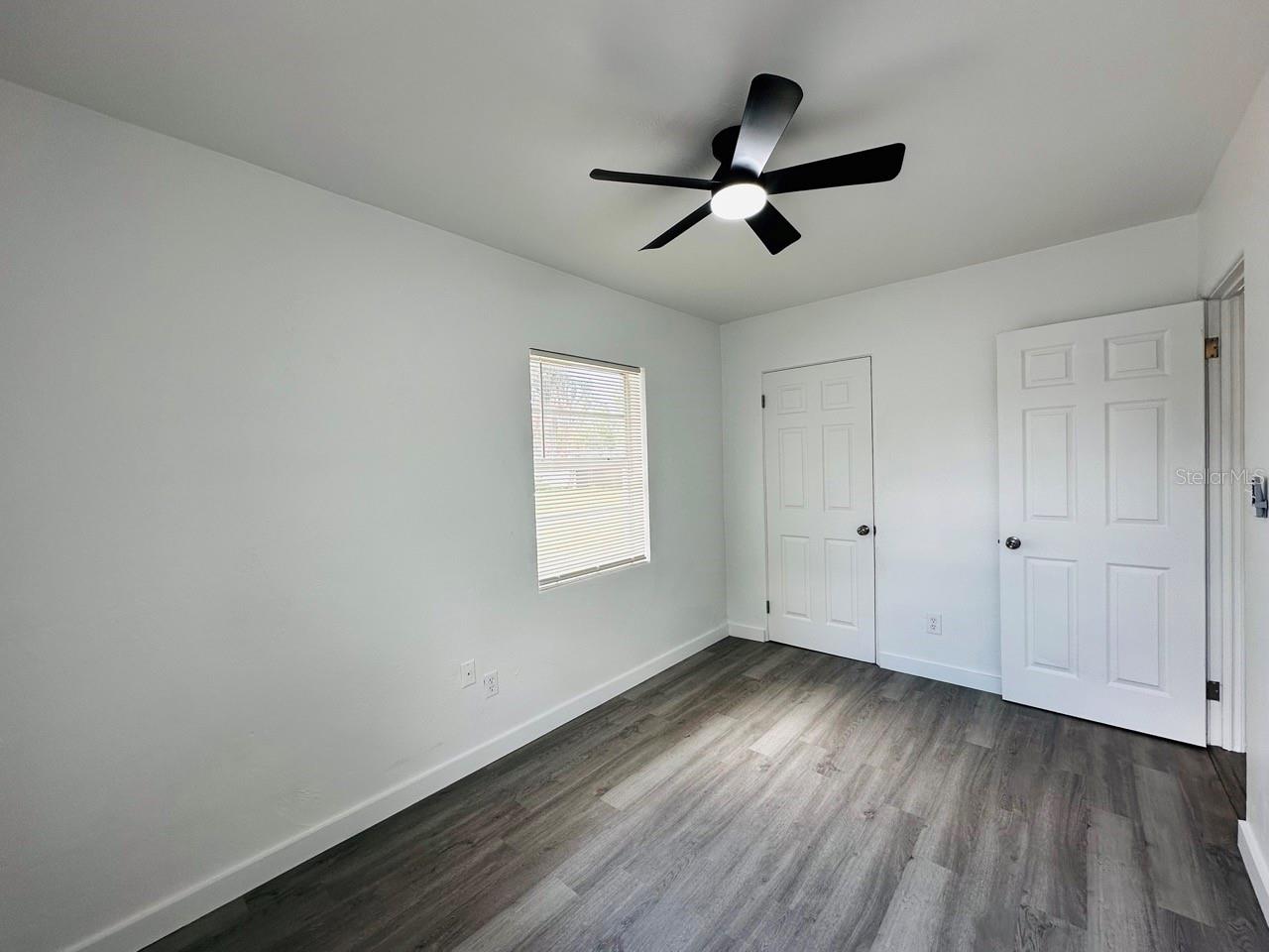 136 Lynbrook Dr Property Photo 20