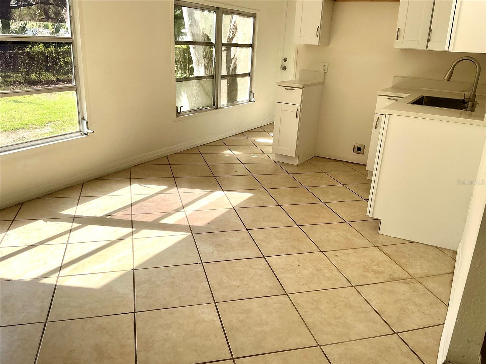 3495 Forest Dr Property Photo 7