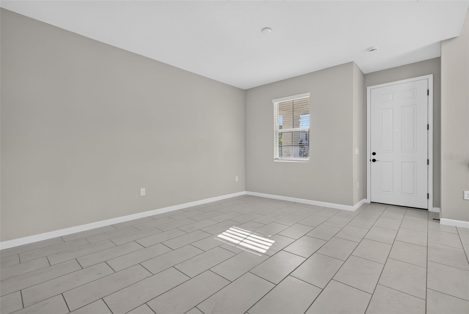 1528 Erin Breeze Ln Property Photo 7