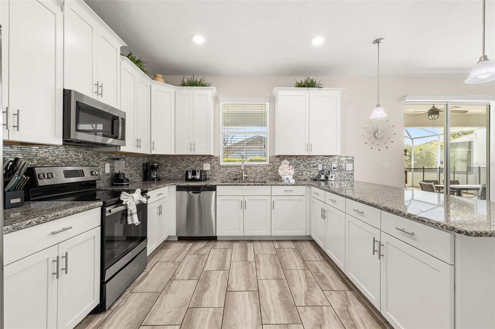 9044 Sand Trap Dr Property Photo 9