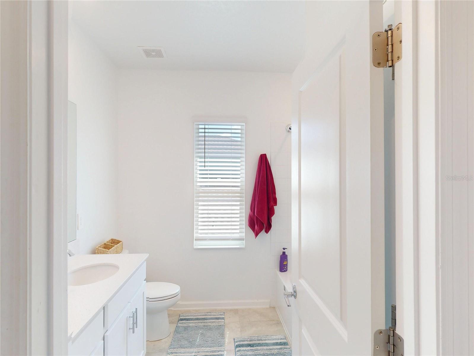 6242 Lakepine St Property Photo 16