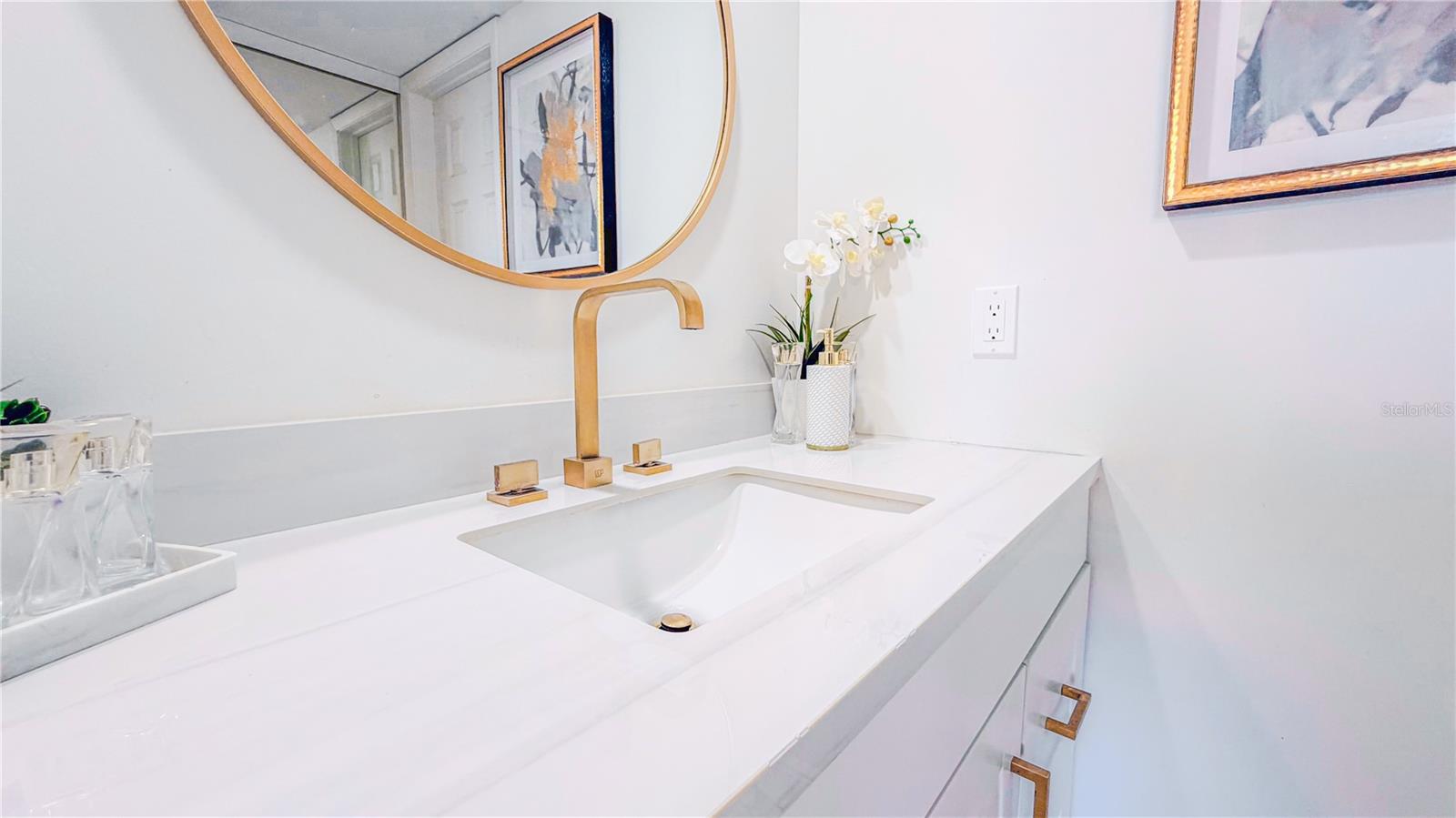 3635 Whitehall Dr #401 Property Photo 19