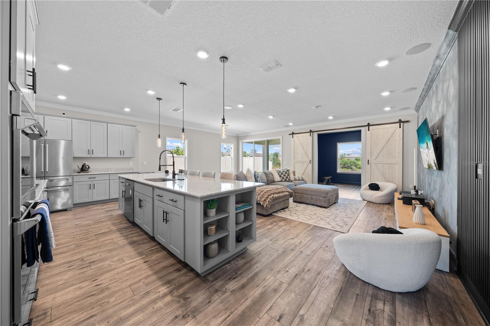 31041 Jazz Leaf Pl Property Photo 4