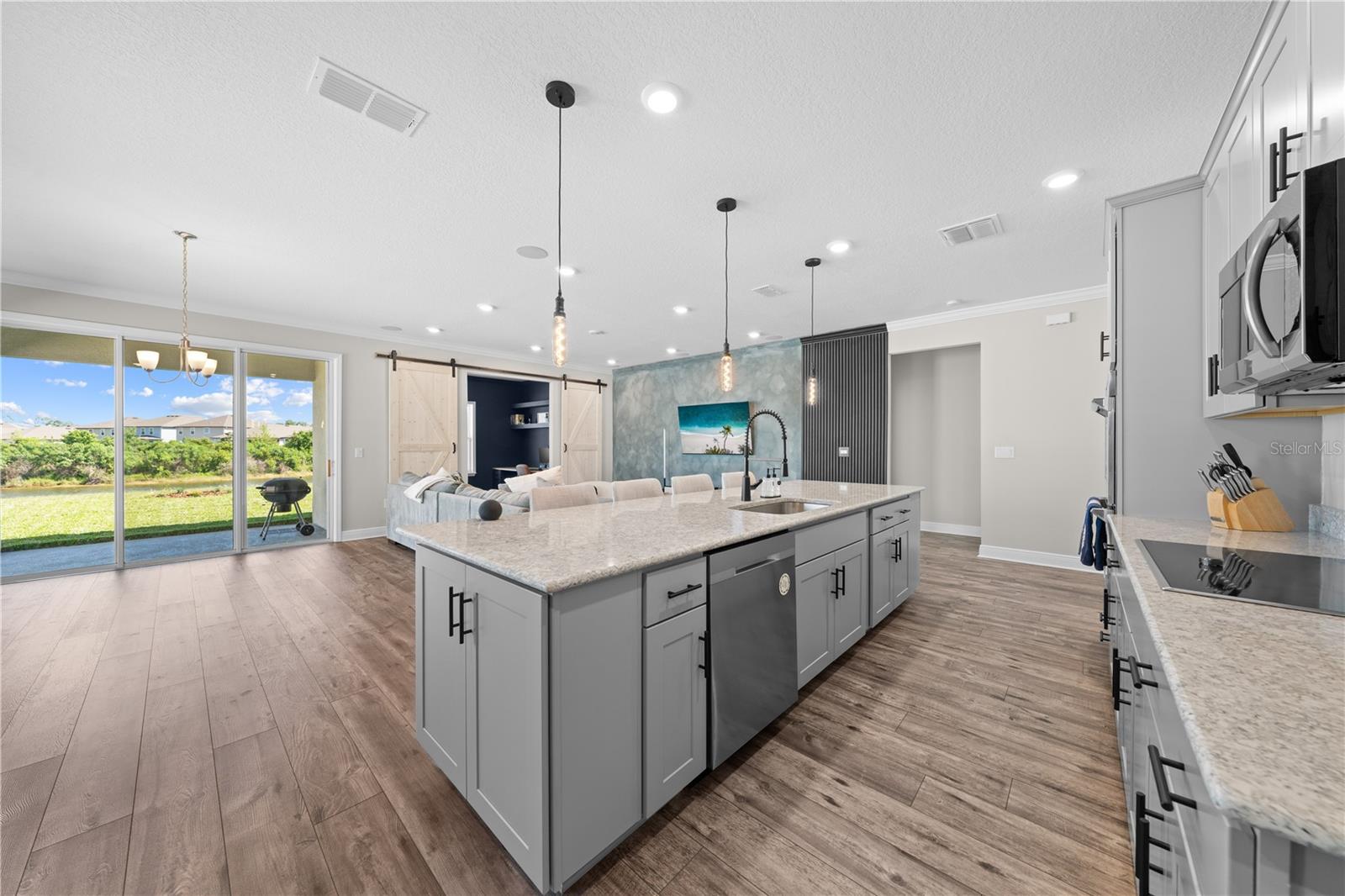31041 Jazz Leaf Pl Property Photo 11