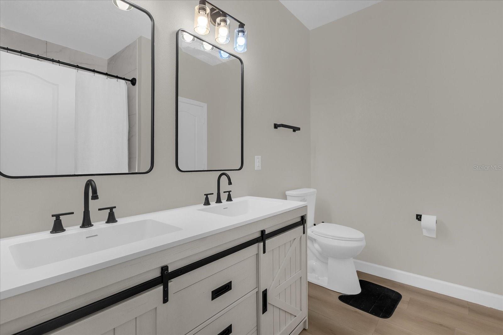 4566 Orchard Grove Rd Property Photo 8
