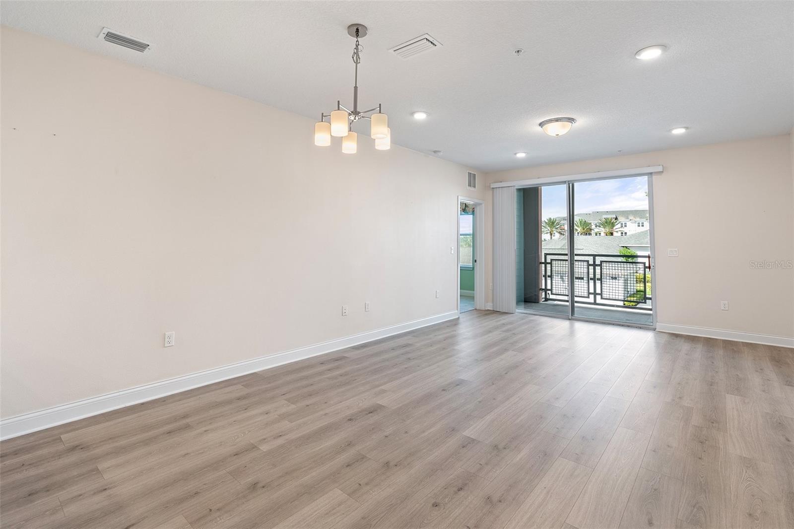 7505 Laureate Blvd #2208 Property Photo 17