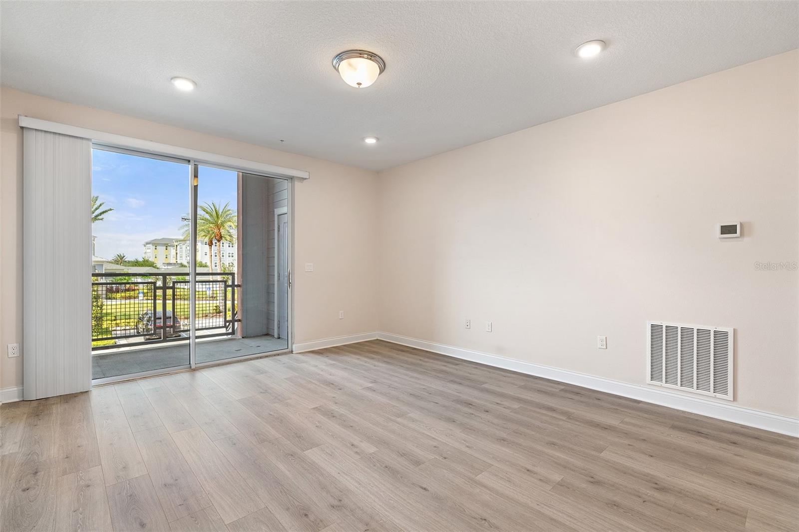 7505 Laureate Blvd #2208 Property Photo 18