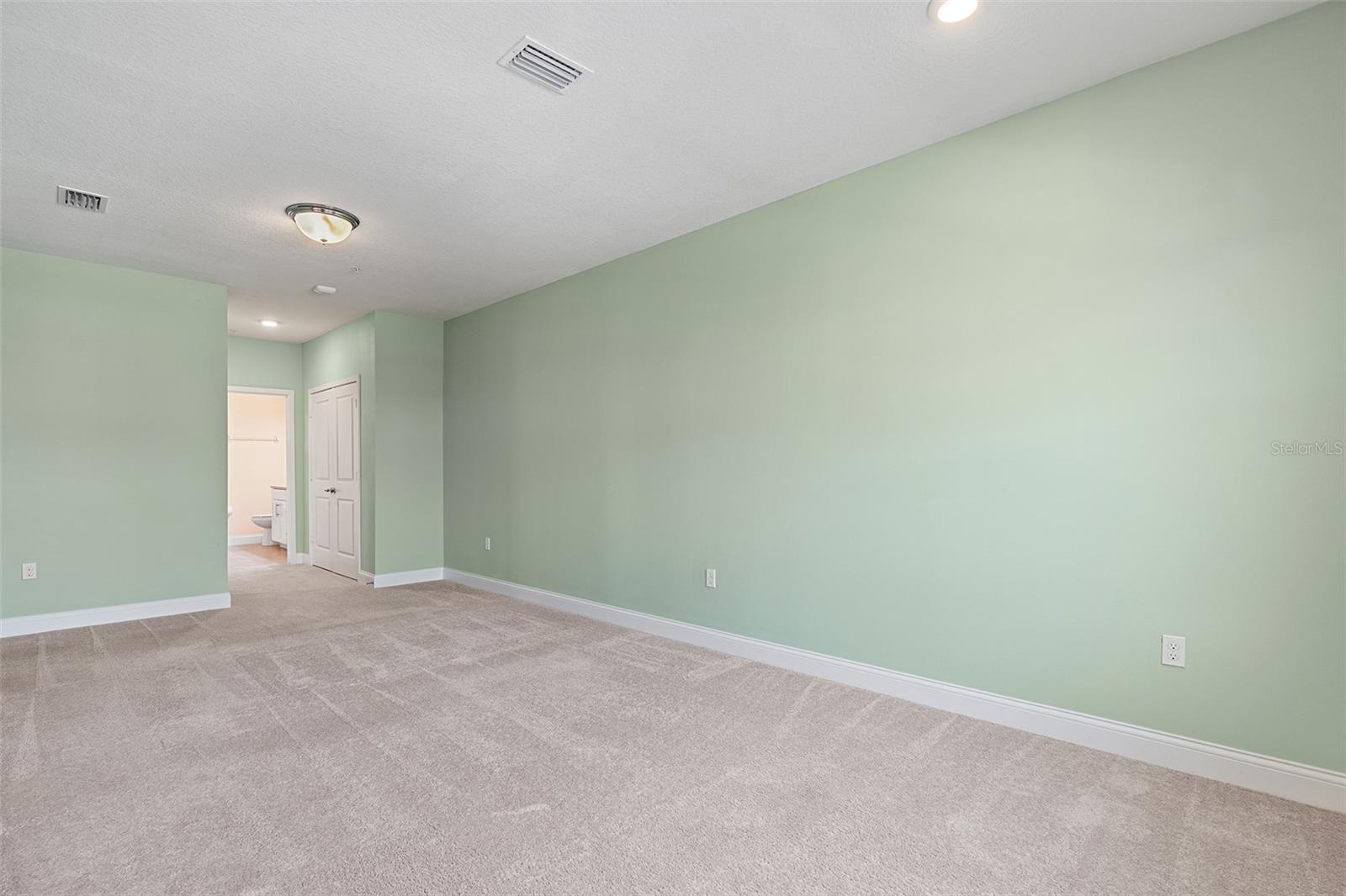 7505 Laureate Blvd #2208 Property Photo 20