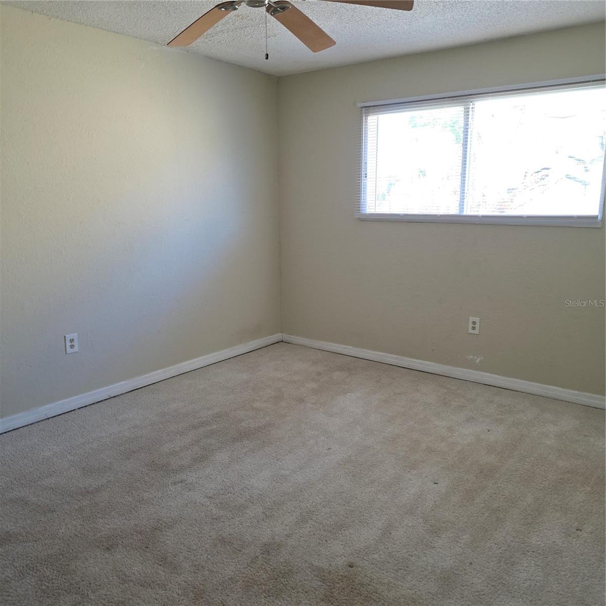 922 Lake Destiny Rd #f Property Photo 6