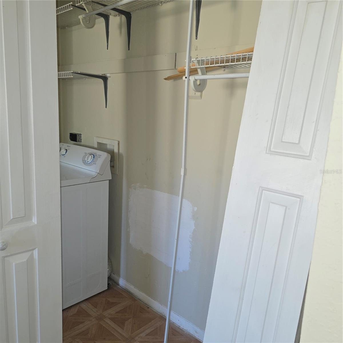 922 Lake Destiny Rd #f Property Photo 10