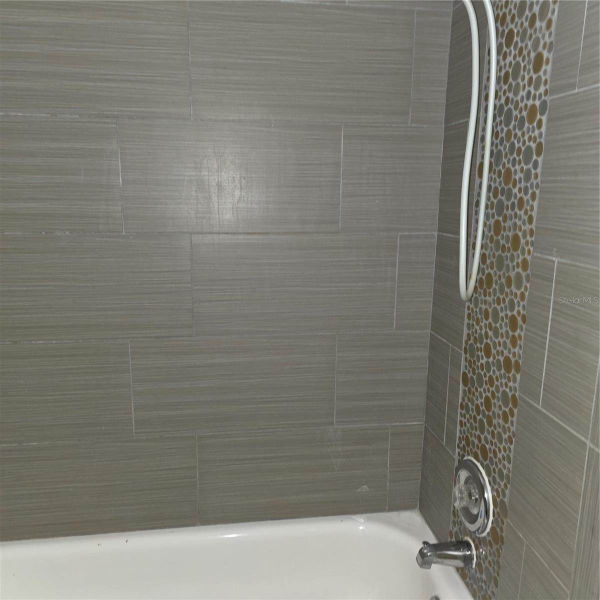 922 Lake Destiny Rd #f Property Photo 13