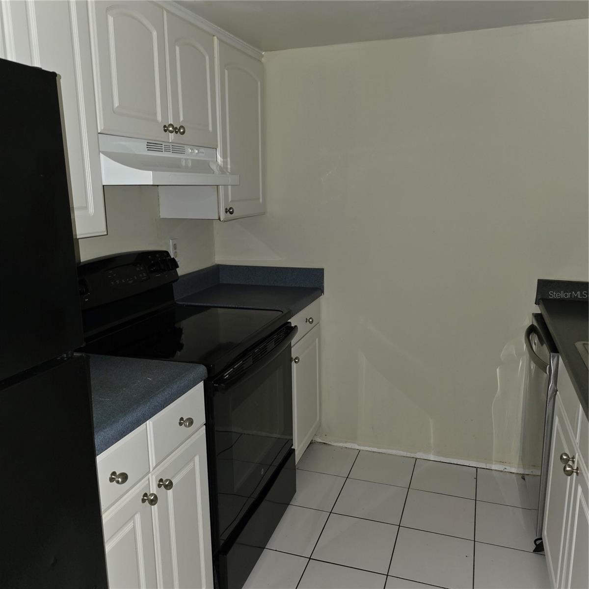 922 Lake Destiny Rd #f Property Photo 15
