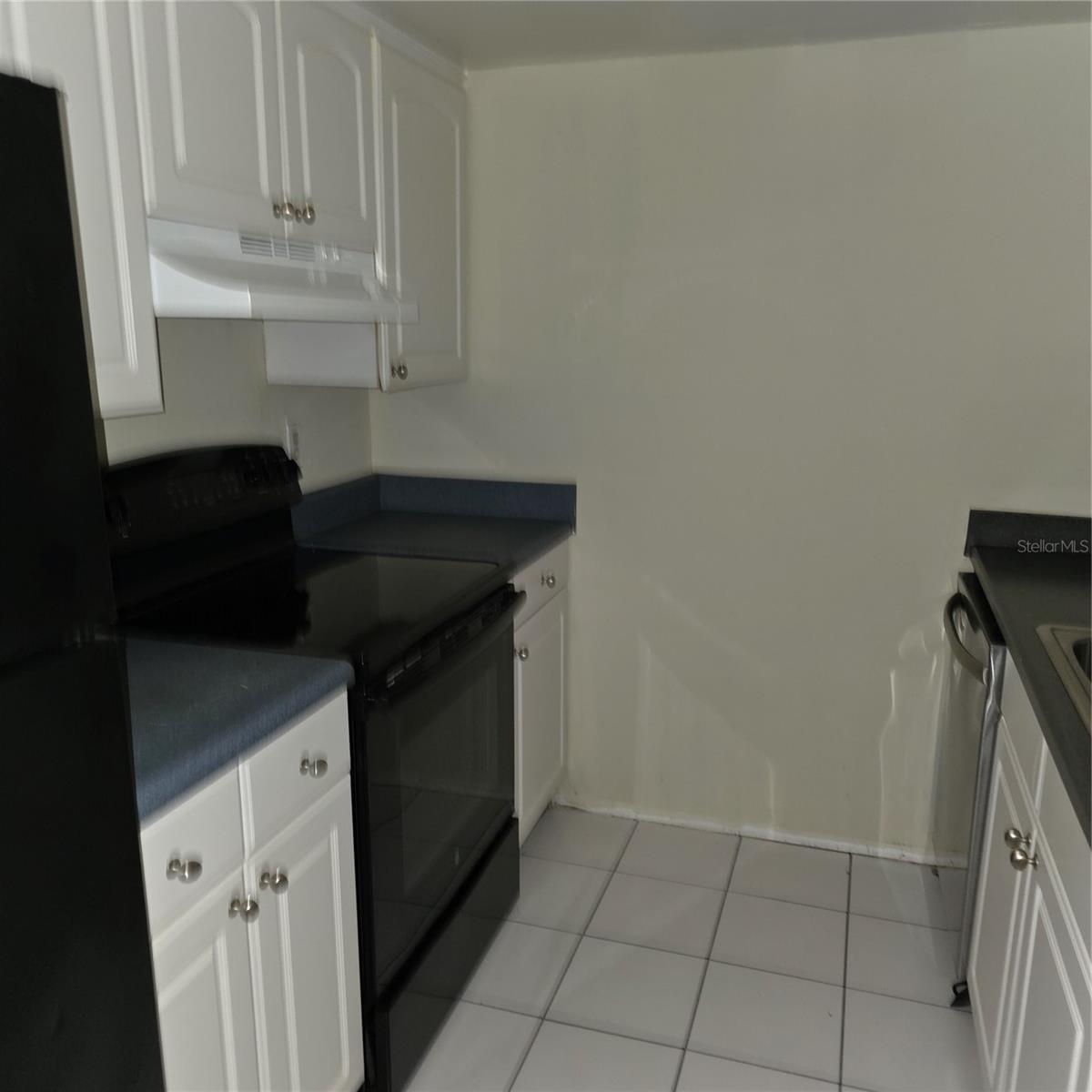 922 Lake Destiny Rd #f Property Photo 17