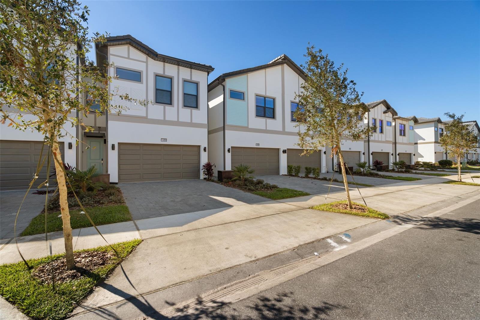 10454 Ebb Tide Ln Property Photo 2