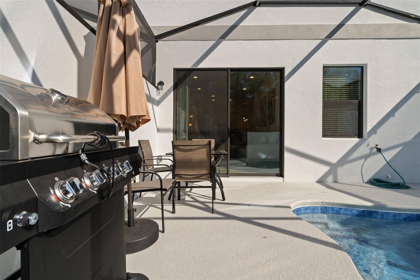 10454 Ebb Tide Ln Property Photo 16