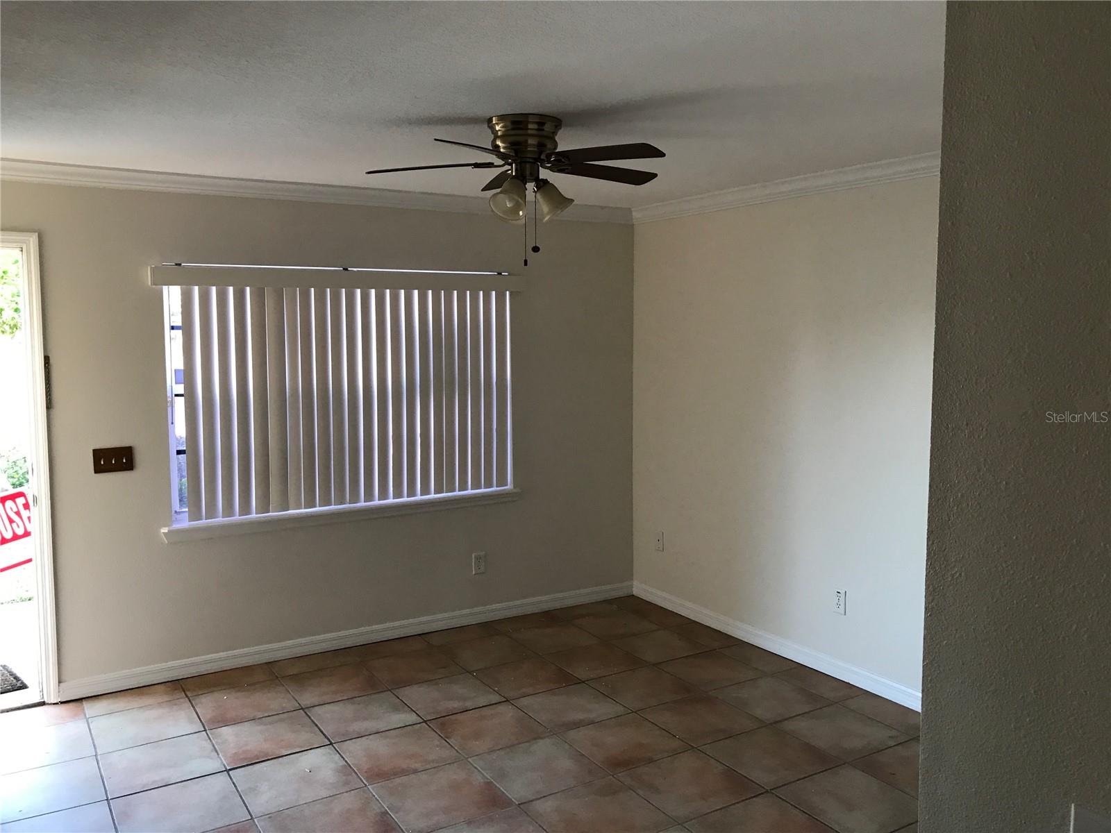 354 Cervantes Dr Property Photo 5