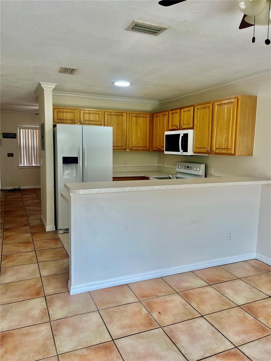 354 Cervantes Dr Property Photo 6