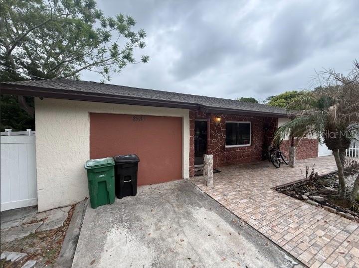 2533 EL PORTAL AVE