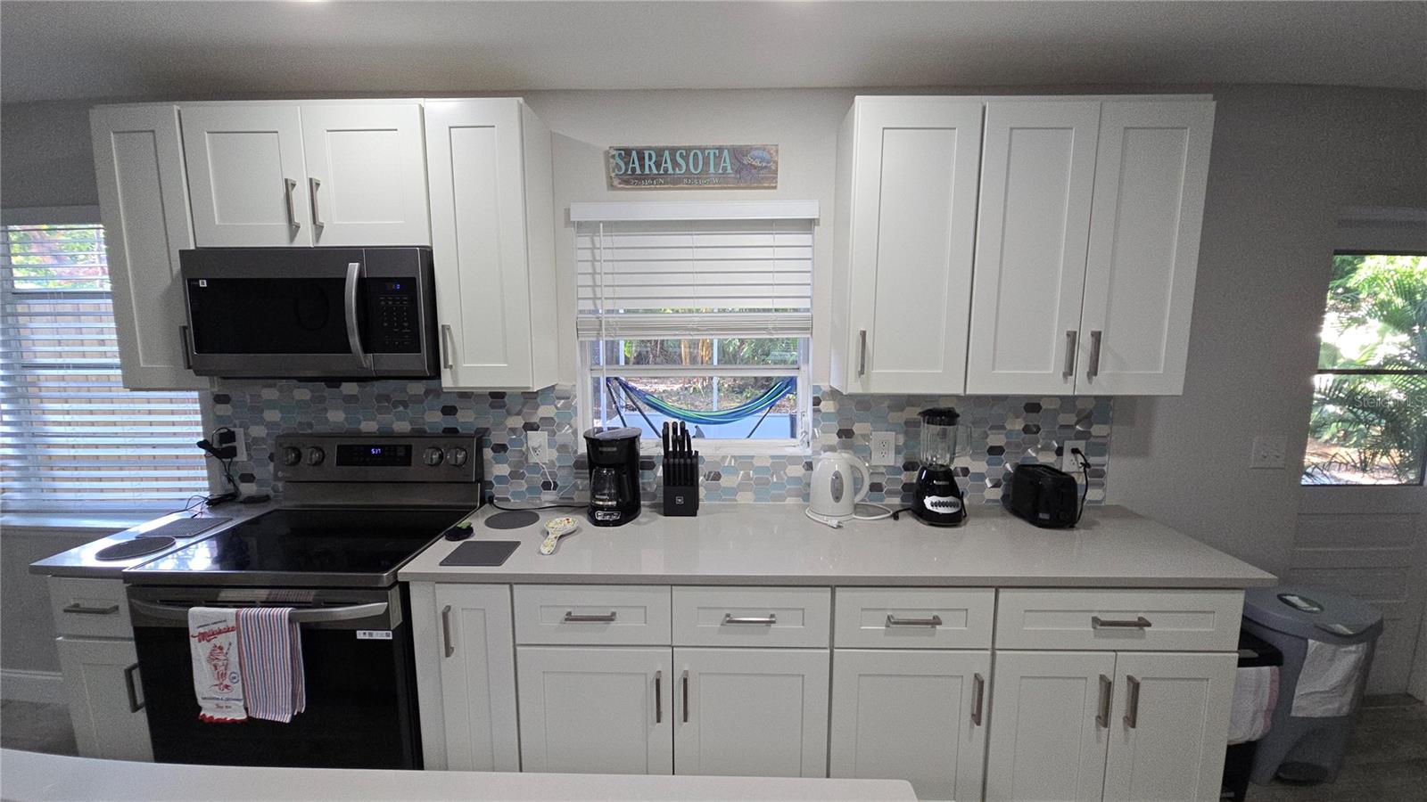 2107 Pine Ter Property Photo 9