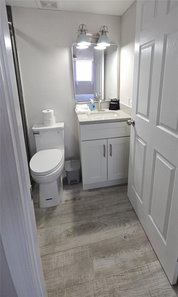2107 Pine Ter Property Photo 13
