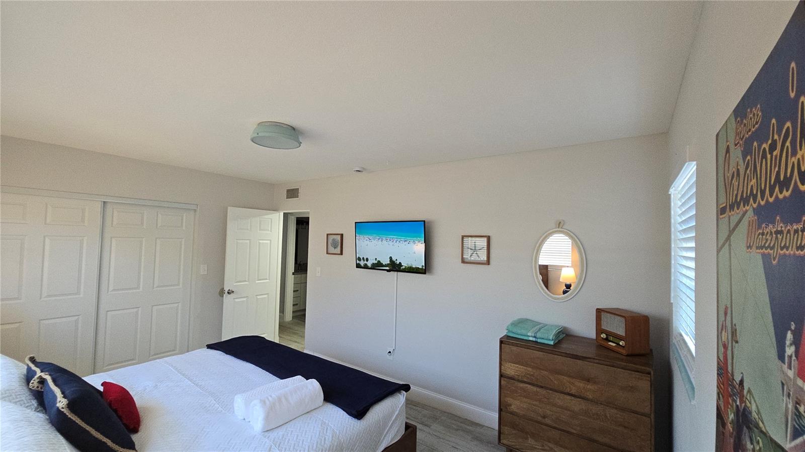 2107 Pine Ter Property Photo 17