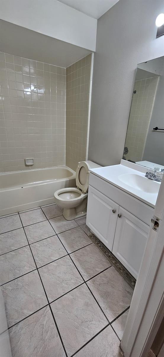 2227 Margarita Ct #2227 Property Photo 4