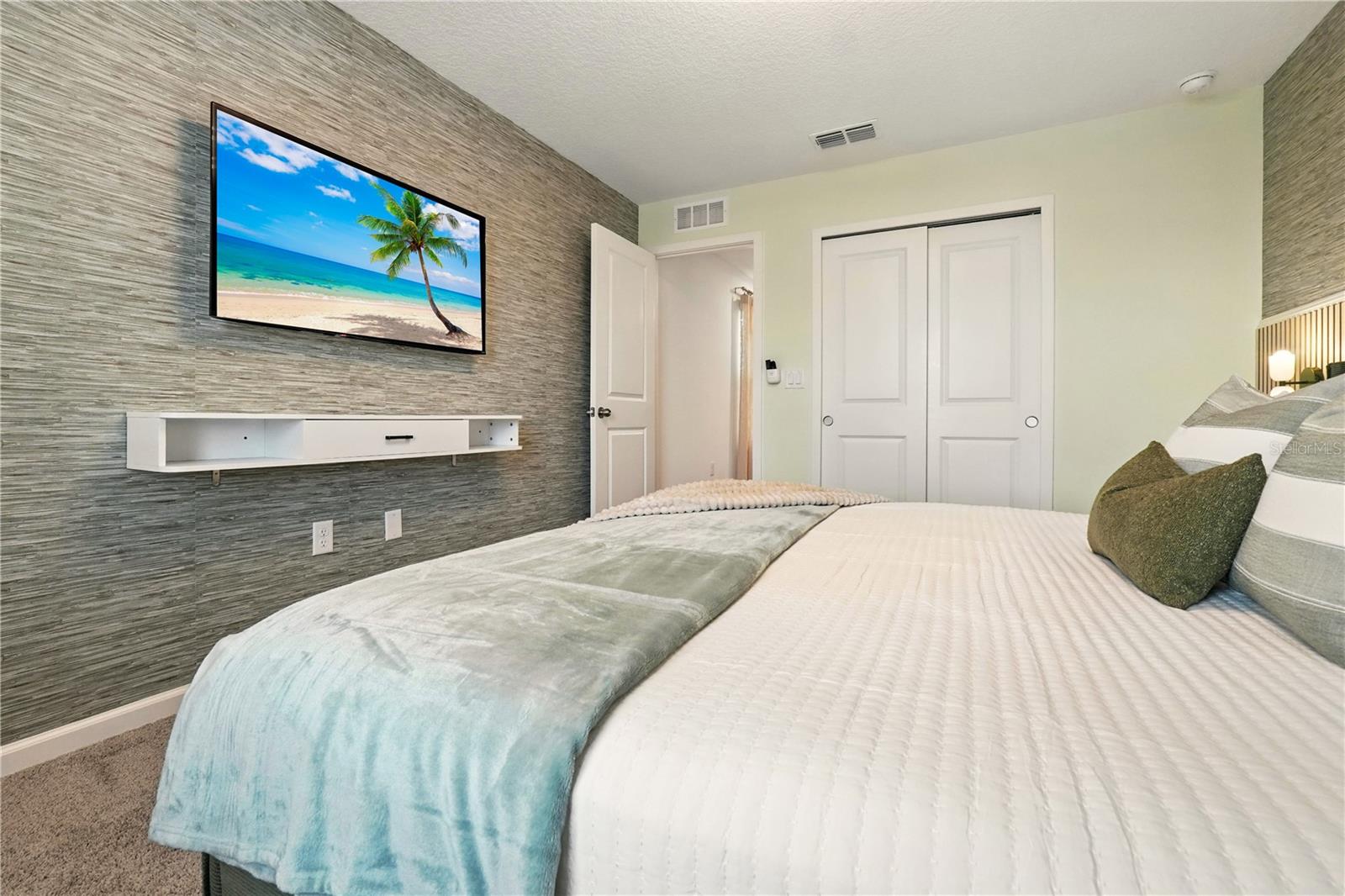 2306 Zaballina Pl Property Photo 18