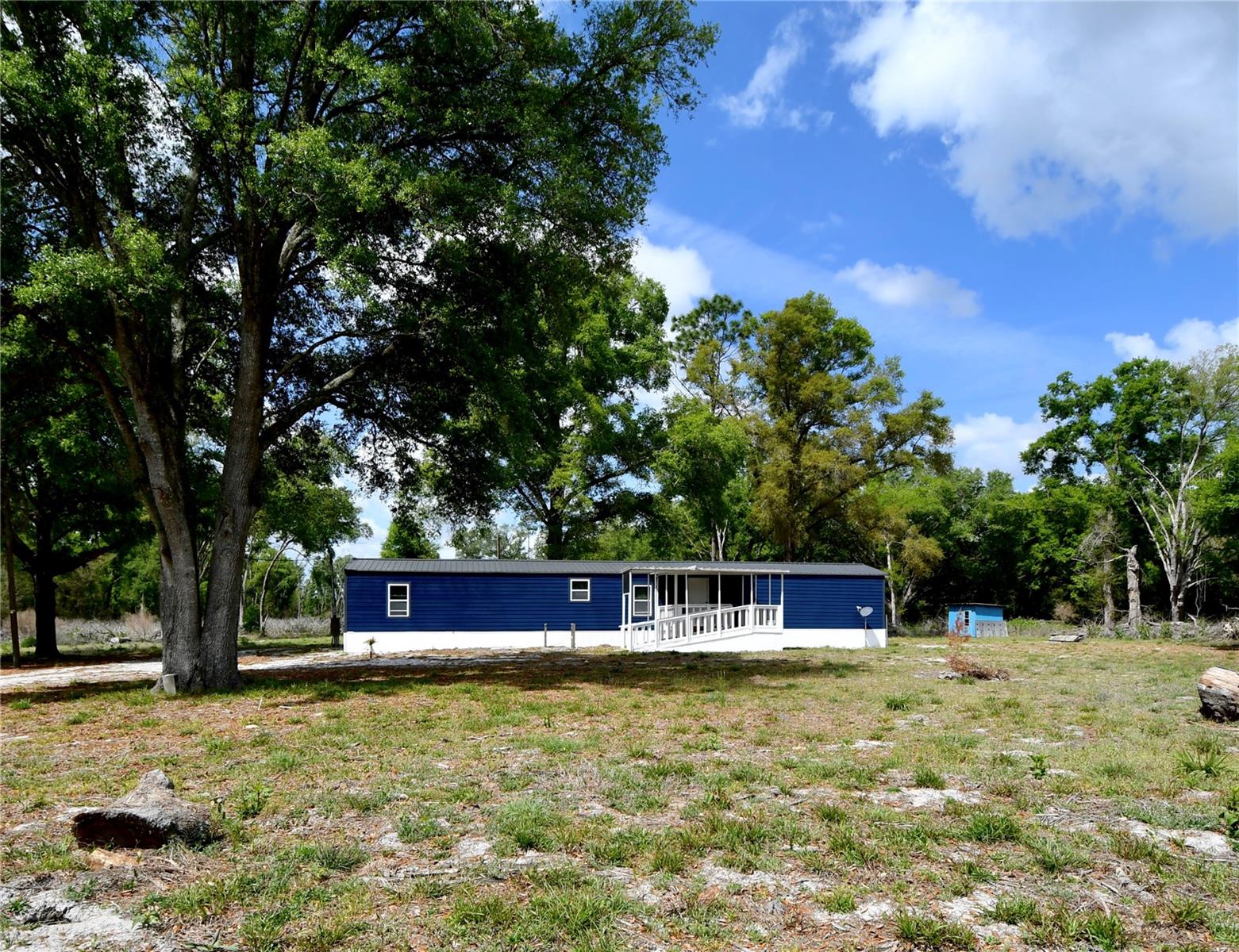 7457 Ne Highway 349 Property Photo 4