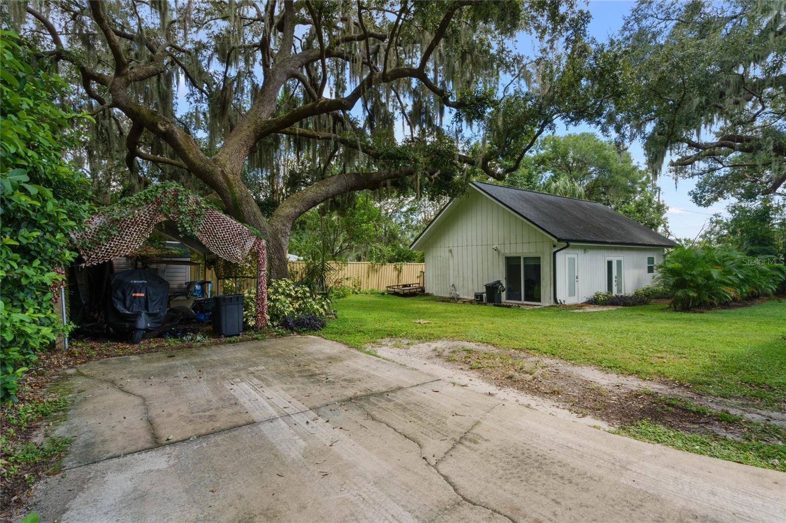 715 Magnolia St Property Photo 37