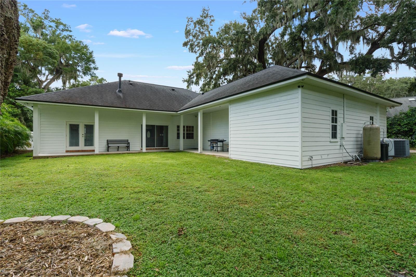 715 Magnolia St Property Photo 38