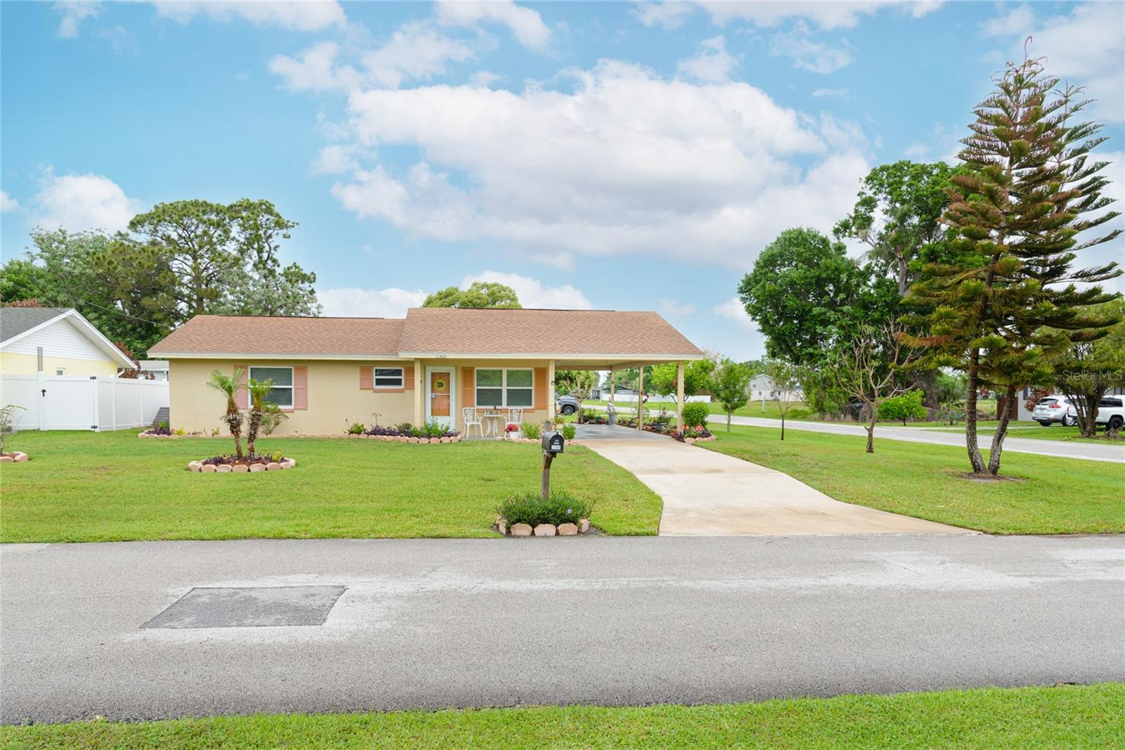 S5147704 Property Photo 2
