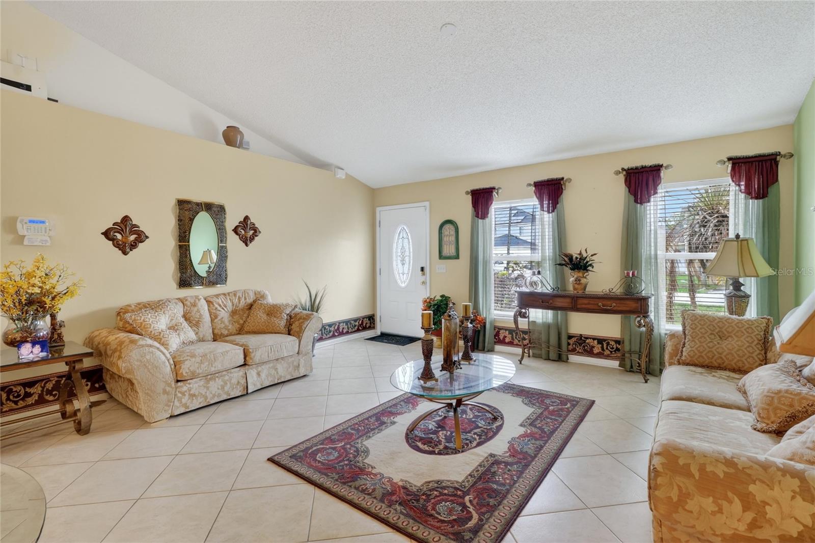 1912 Lakeview Pl Property Photo 8