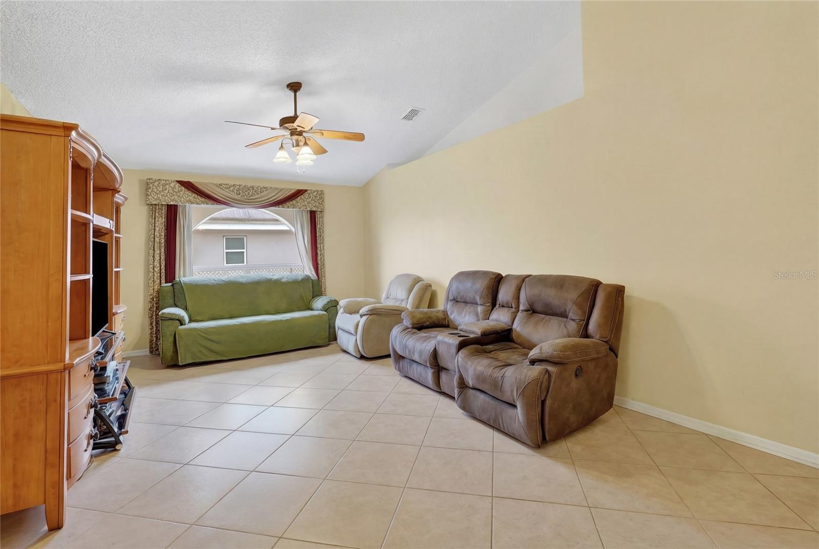1912 Lakeview Pl Property Photo 17