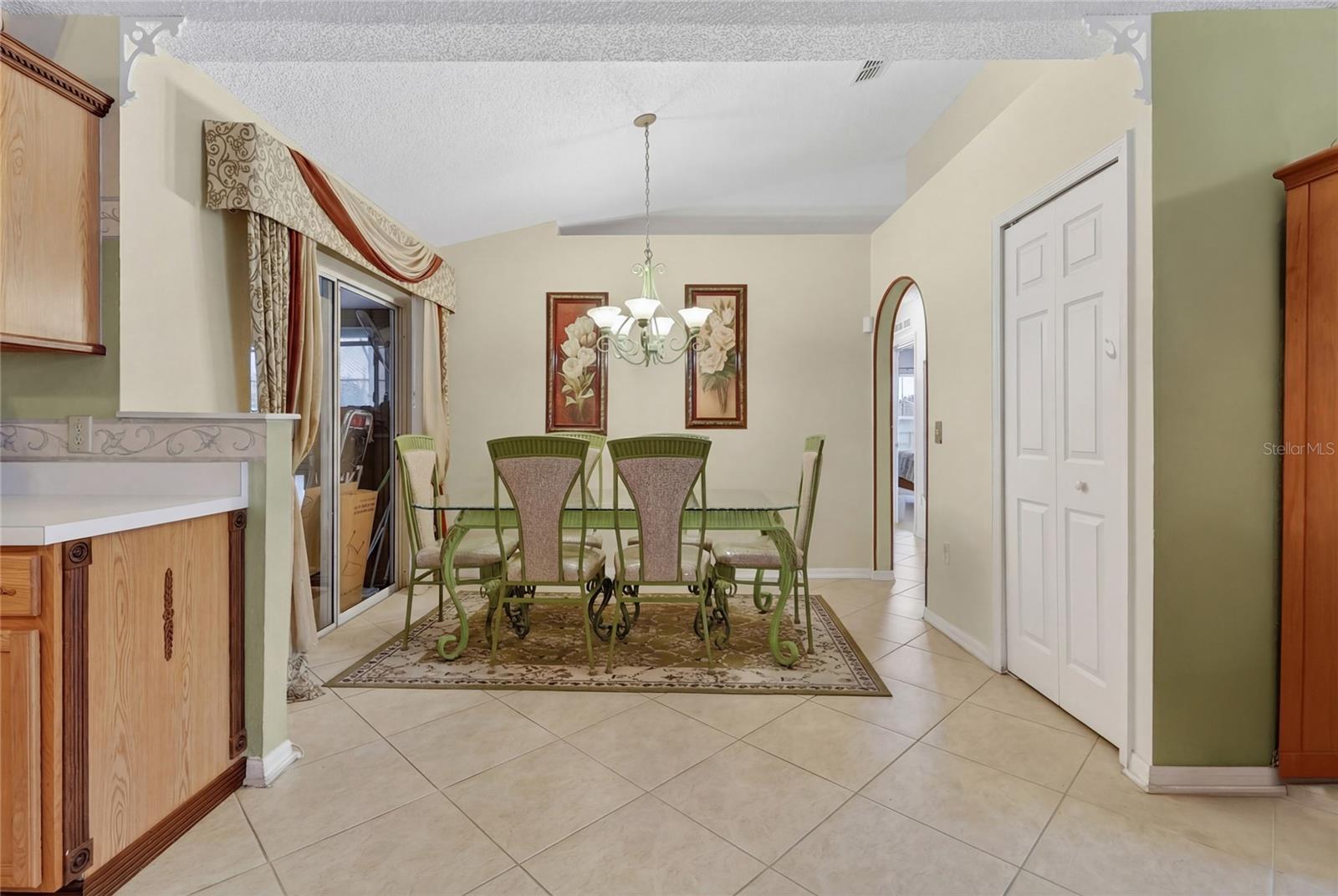 1912 Lakeview Pl Property Photo 22