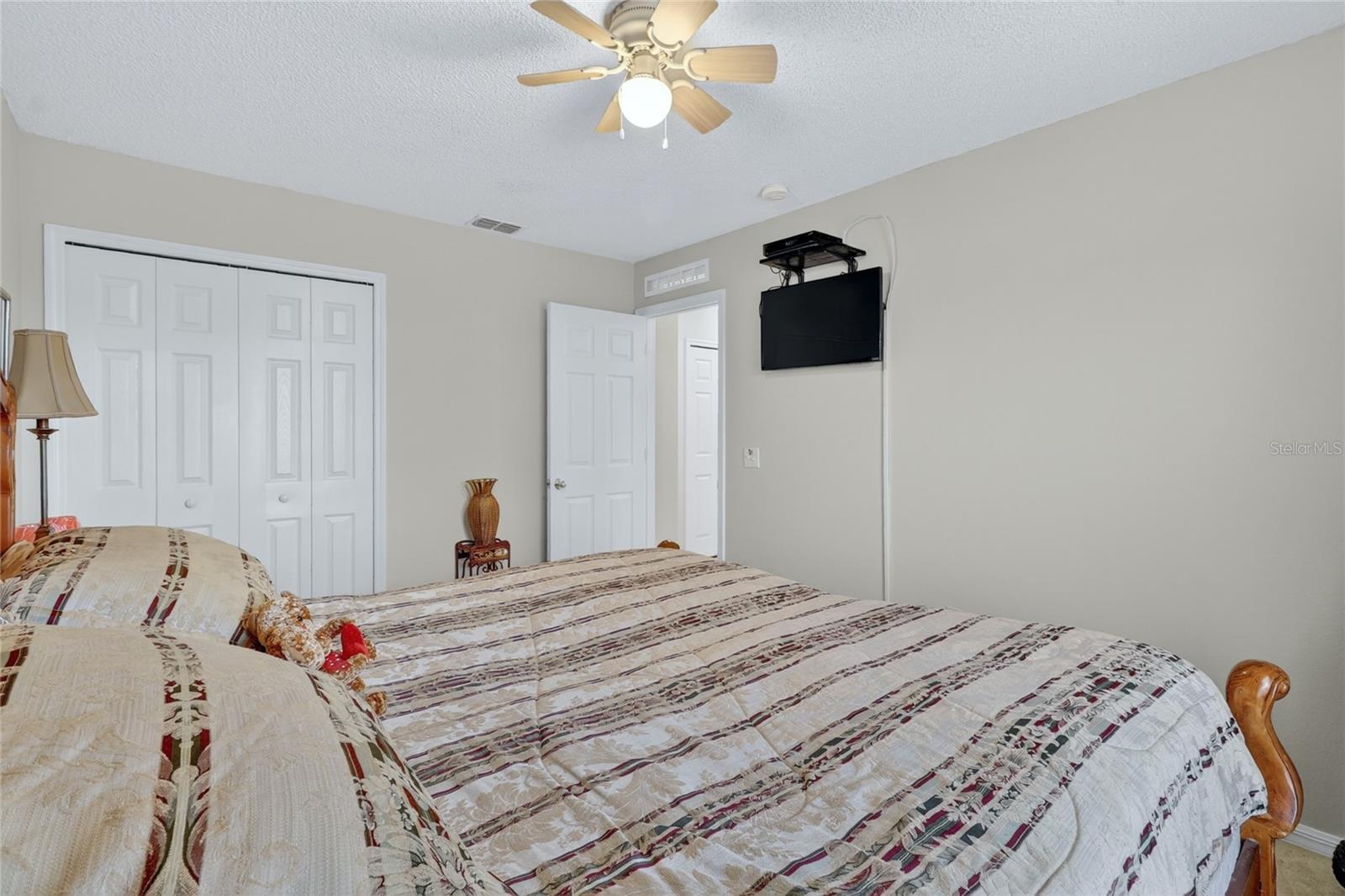 1912 Lakeview Pl Property Photo 33