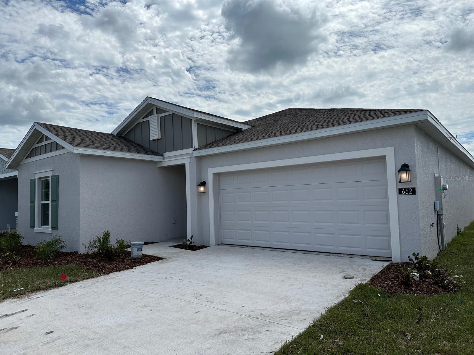 652 Trotters Dr Property Photo 3