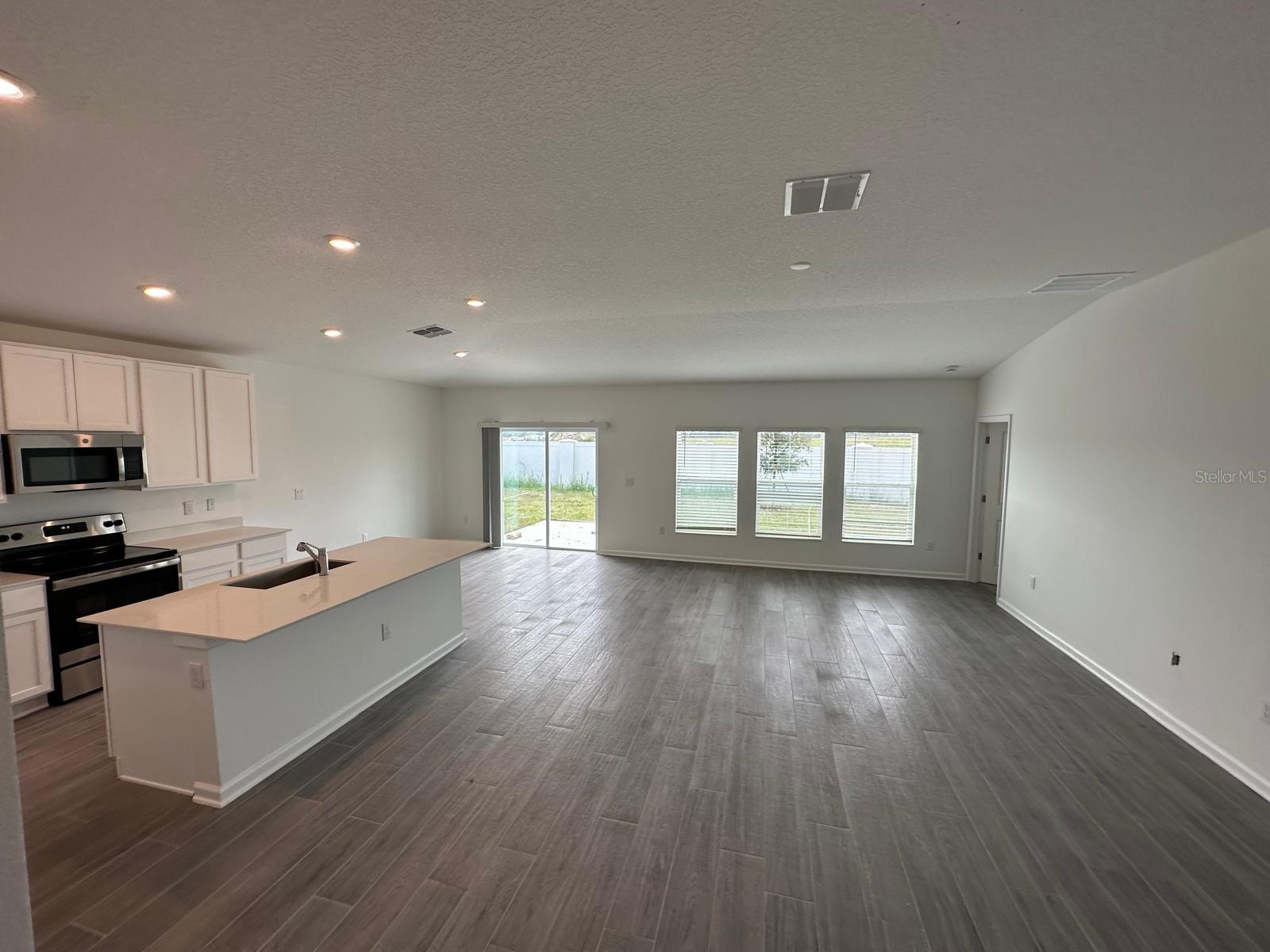 652 Trotters Dr Property Photo 8
