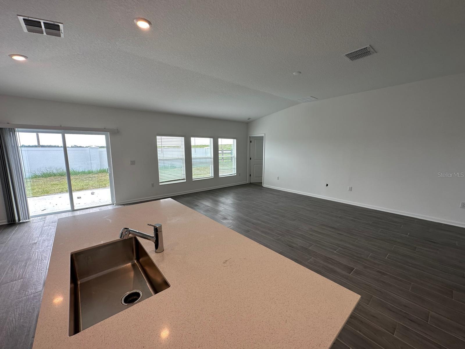 652 Trotters Dr Property Photo 16