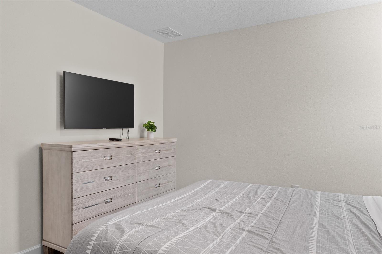 8876 Cabot Cliffs Dr Property Photo 29