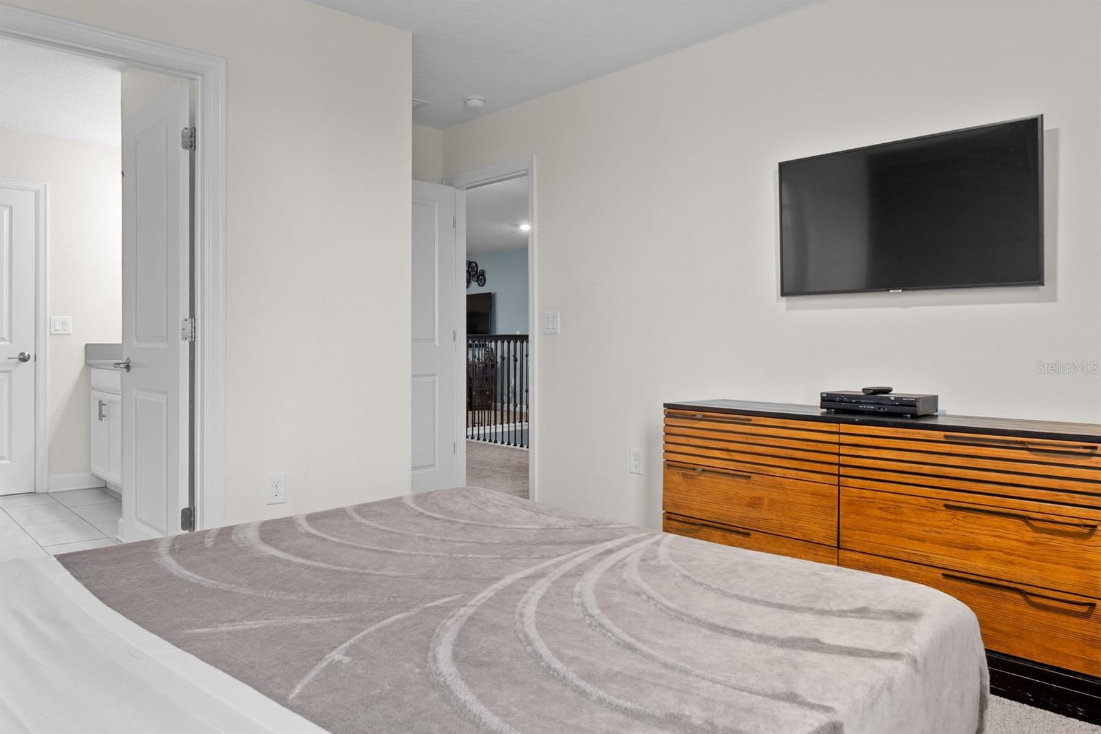8876 Cabot Cliffs Dr Property Photo 32