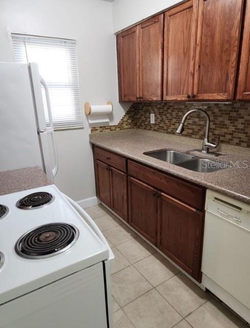 817 Sky Lake Cir #a Property Photo 4