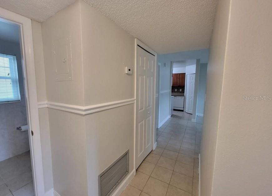 817 Sky Lake Cir #a Property Photo 7