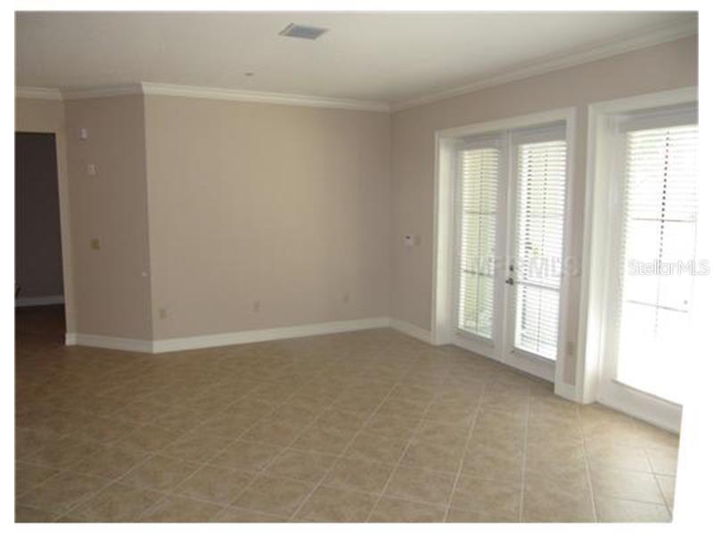 619 Front St #3104 Property Photo 6