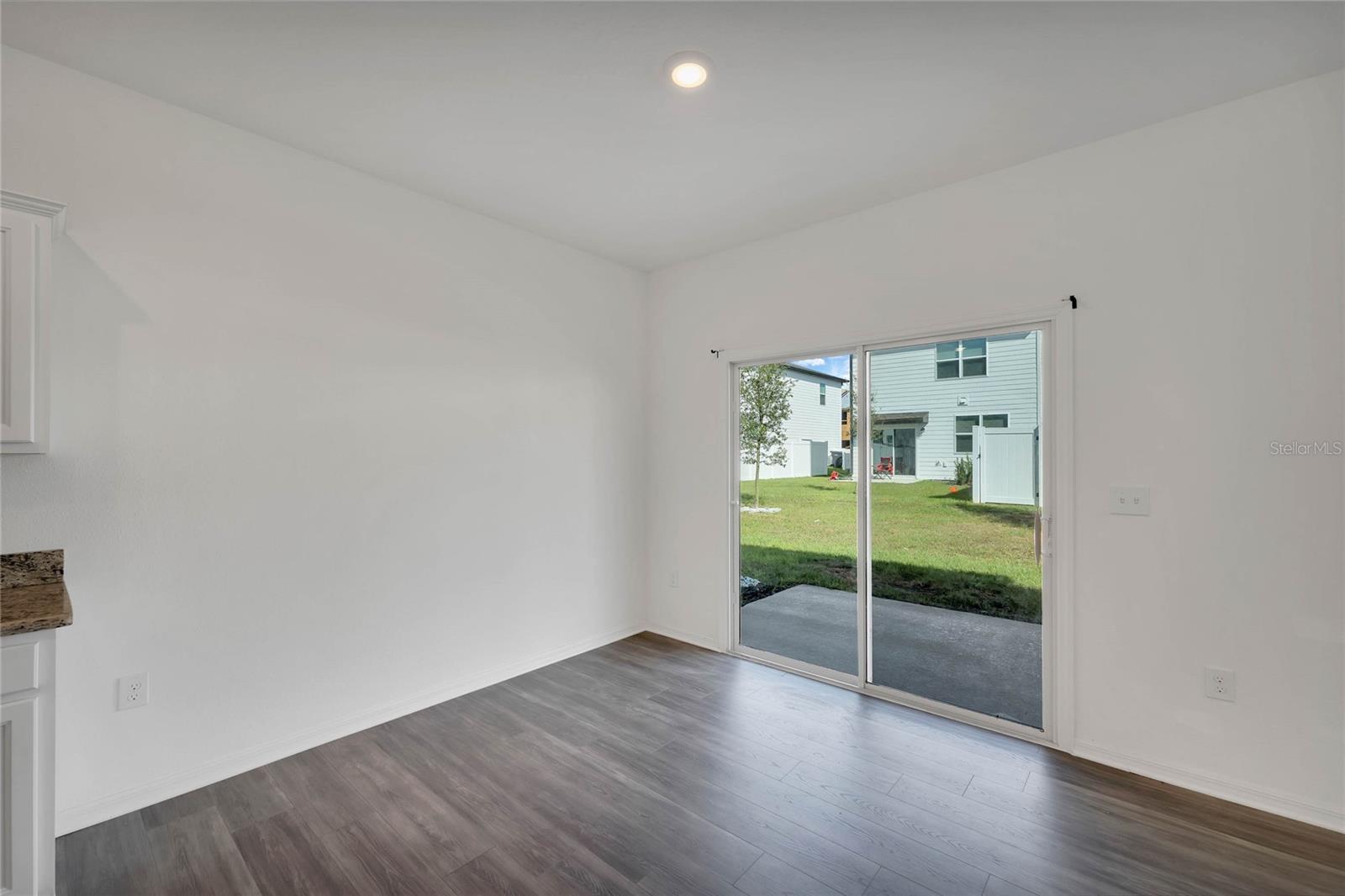 840 Grandin St Property Photo 9
