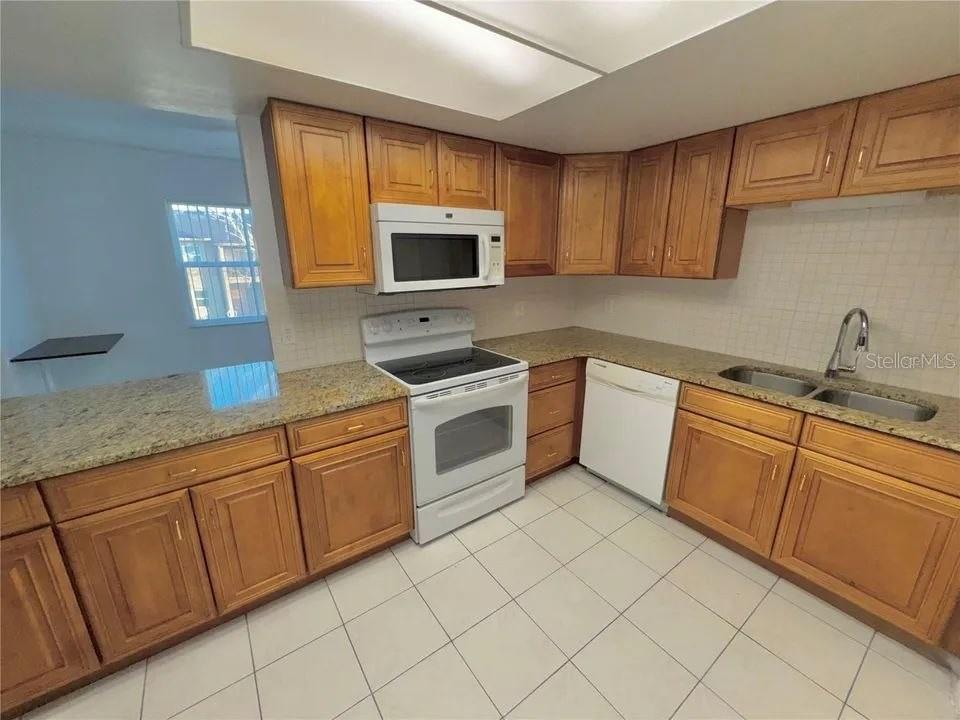 9909 Sweepstakes Ln #4 Property Photo 8