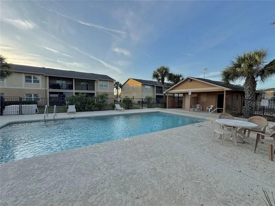 9909 Sweepstakes Ln #4 Property Photo 23