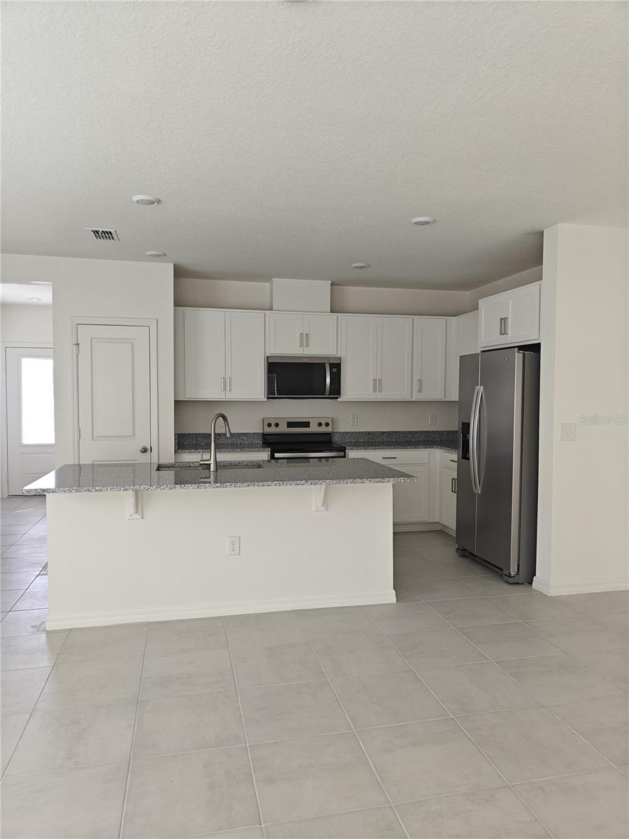 2742 Raindrop Run Street Property Photo 6
