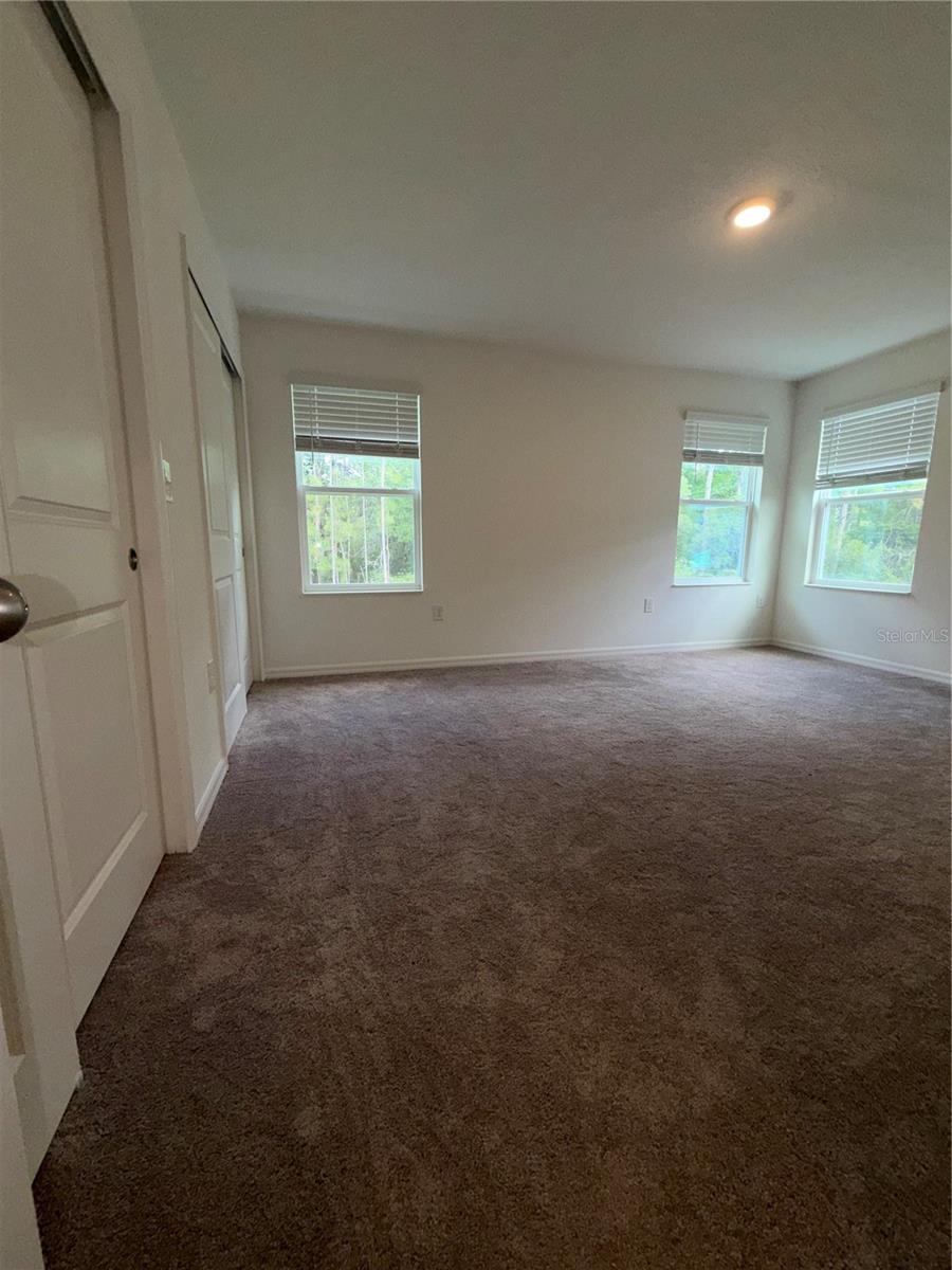 2742 Raindrop Run Street Property Photo 13