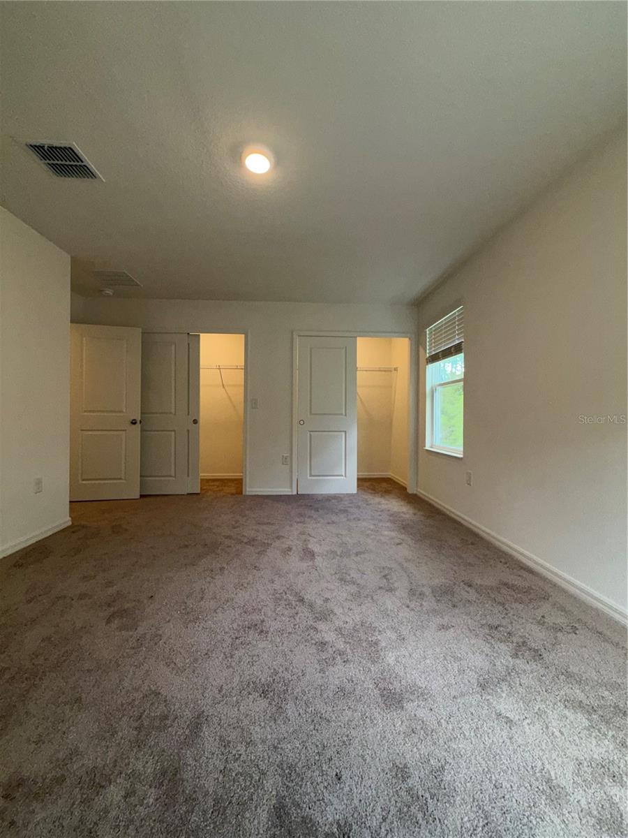 2742 Raindrop Run Street Property Photo 14