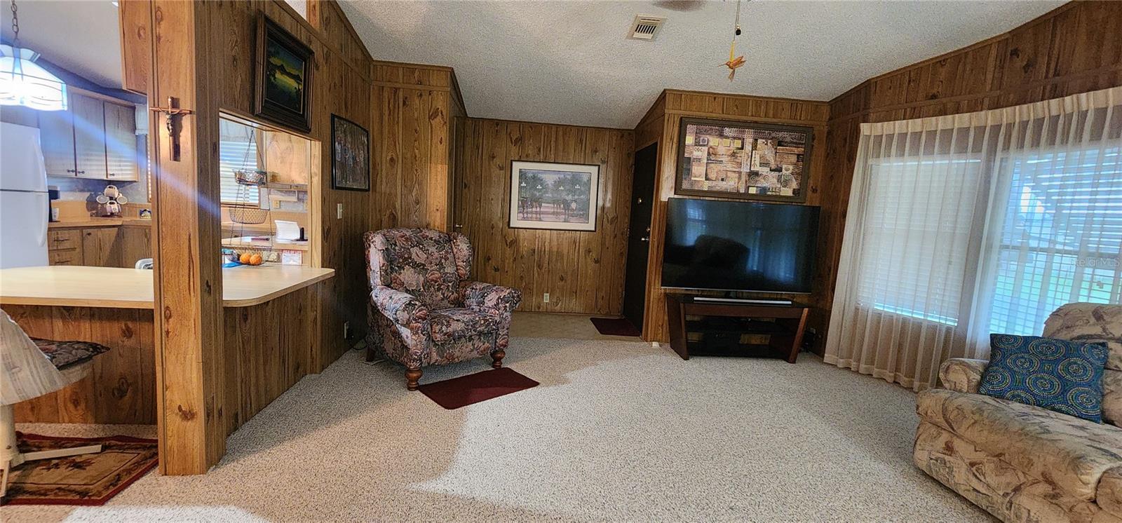 2604 Mcdaniel Dr Property Photo 4